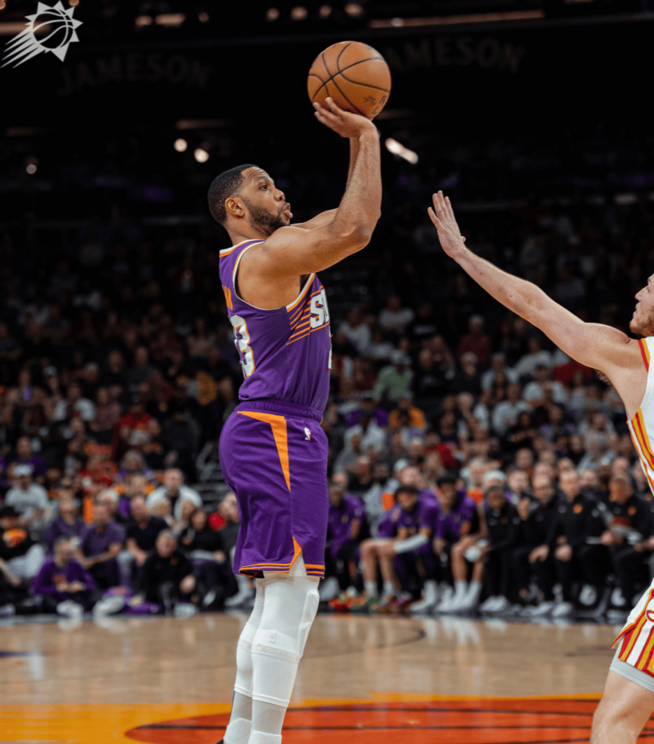 包含圣安东尼奥马刺转会期篮板制胜，志在葡超名次提升，信心回归，轮换策略成焦点的词条